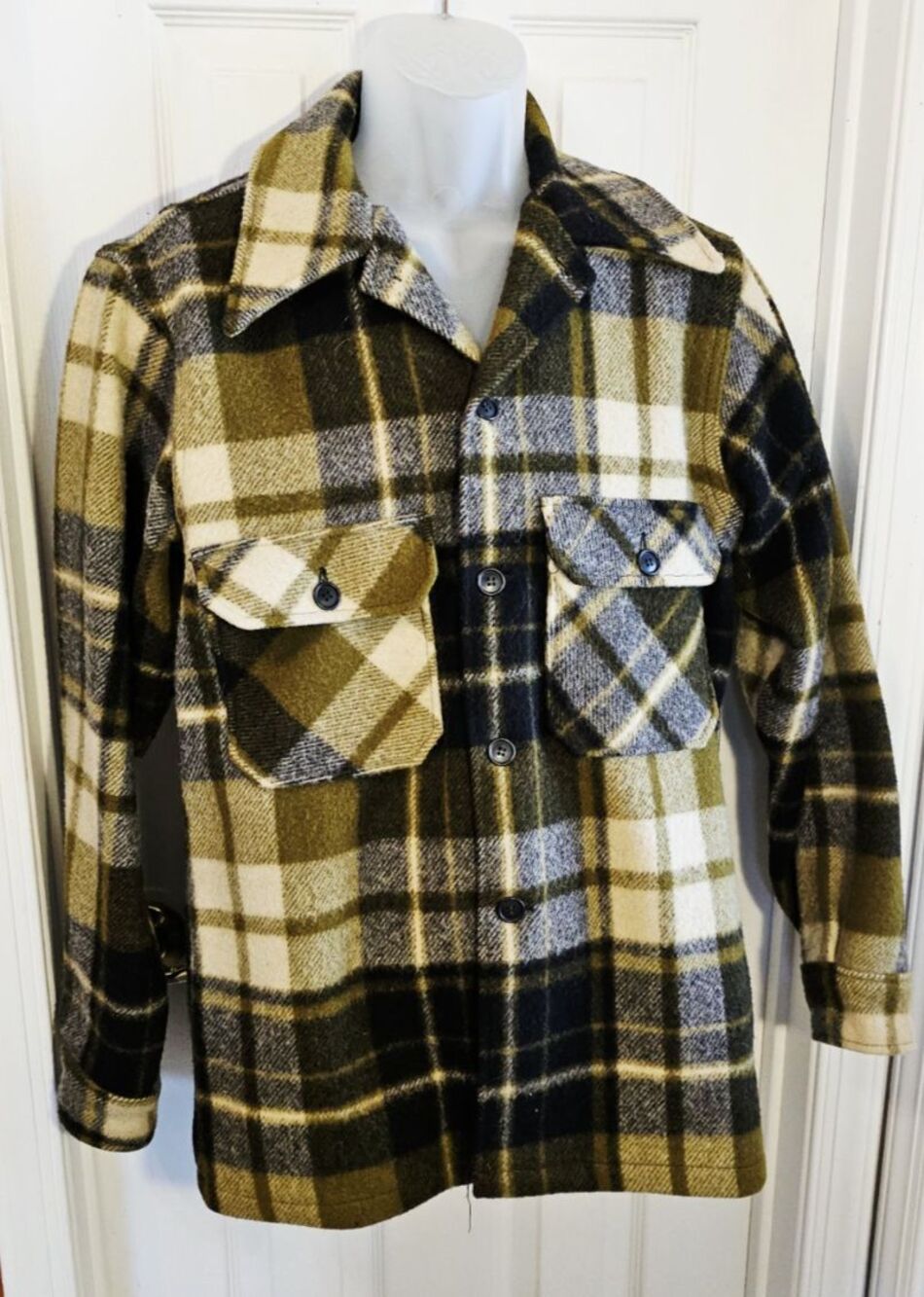 Vintage Woolrich Wool Plaid Flannel Shirt Jacket Mens 40 Heavy Shacket Brown M